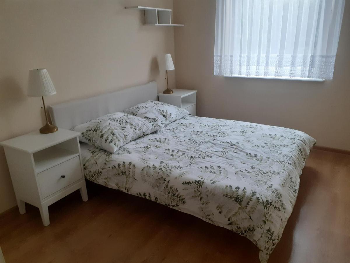 Sloneczny Apartament Z Malym Ogrodkiem فيهيروفو المظهر الخارجي الصورة
